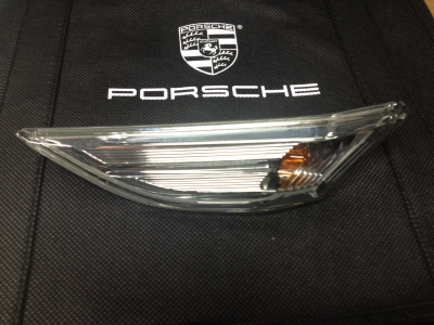 Porsche Standard Clear Side Marker, Right 